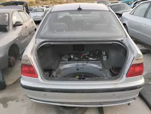 BMW SERIE 3 BERLINA (E46) foto 3
