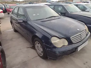 MERCEDES-BENZ CLASE C (BM 203) BERLINA foto 2