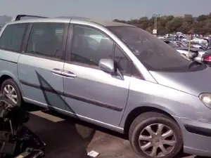PEUGEOT 807 foto 3