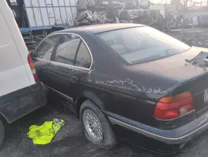 BMW SERIE 5 BERLINA (E39) foto 4