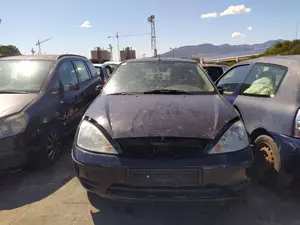 FORD FOCUS BERLINA (CAK) foto 1