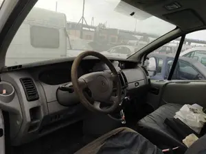 RENAULT TRAFIC II FURGÓN foto 6