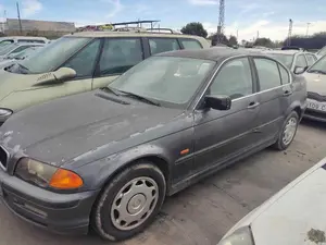 BMW SERIE 3 BERLINA (E46) foto 4