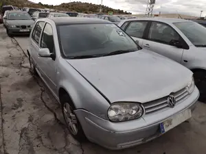 VOLKSWAGEN GOLF IV BERLINA (1J1)(10.1997) foto 7