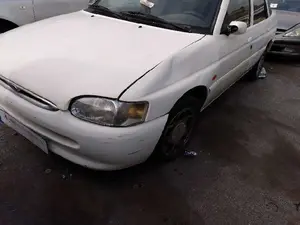 FORD ESCORT BERL./TURNIER foto 4