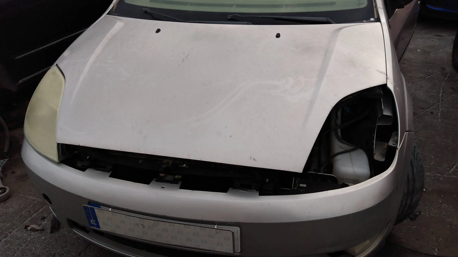 FORD FIESTA (CBK)
