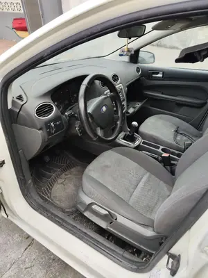 FORD FOCUS BERLINA (CAP) foto 2
