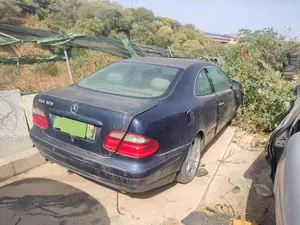 MERCEDES-BENZ CLK (BM 208) COUPE foto 4