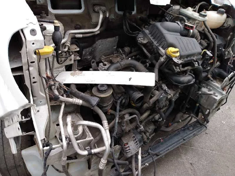 NISSAN PRIMASTAR (X83)
