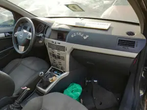OPEL ASTRA H BERLINA foto 5