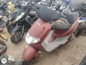 DERBI ATLANTIS 50 foto 4