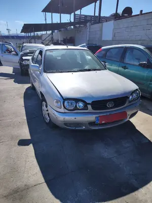TOYOTA COROLLA (E11) foto 2