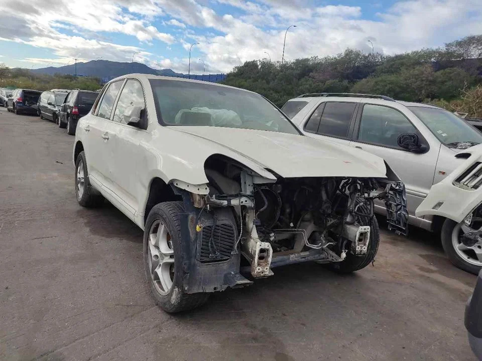 PORSCHE CAYENNE (TIPO 92A)
