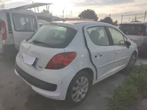 PEUGEOT 207 foto 5
