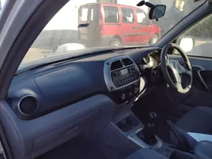 TOYOTA RAV4 (A2) foto 2