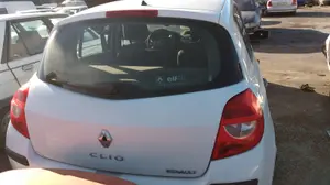 RENAULT CLIO III foto 2