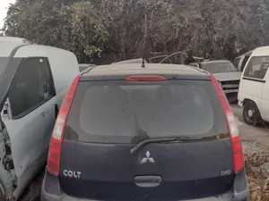 MITSUBISHI COLT CZ3 BERL. 5 (Z30A) foto 3