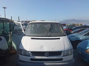 VOLKSWAGEN T4 TRANSPORTER BUS foto 1