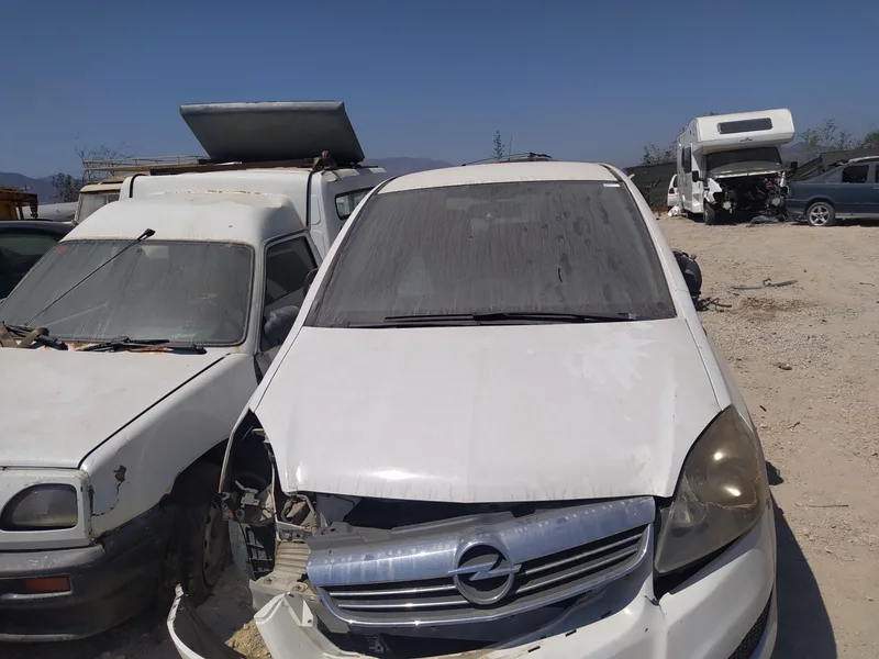 OPEL ZAFIRA B