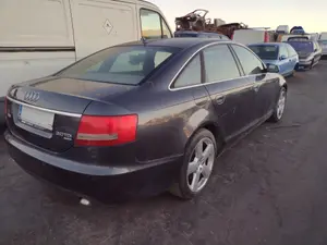 AUDI A6 BERLINA (4F2) foto 8