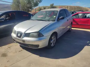 SEAT IBIZA (6L1) foto 7