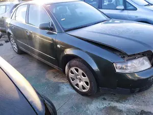 AUDI A4 BERLINA (8E) foto 6