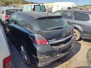 OPEL ASTRA H BERLINA foto 2