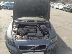 VOLVO S40 BERLINA foto 6