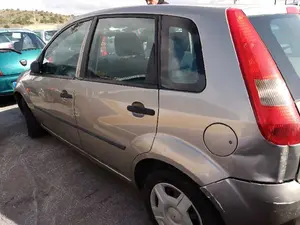 FORD FIESTA (CBK) foto 5