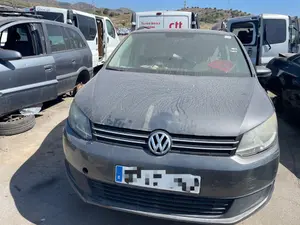 VOLKSWAGEN TOURAN (1T3) foto 1