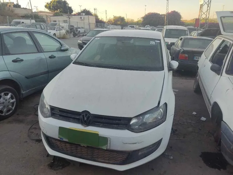 VOLKSWAGEN POLO V (6R1)