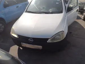 OPEL CORSA C foto 1