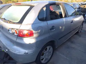 SEAT IBIZA (6L1) foto 3