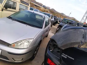 FORD FOCUS BERLINA (CAK) foto 5
