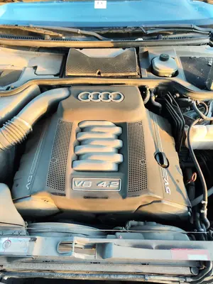 AUDI A8 (D2) foto 6
