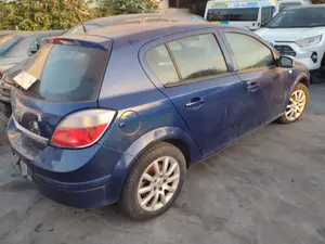 OPEL ASTRA H BERLINA foto 6