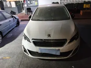 PEUGEOT 308 foto 1