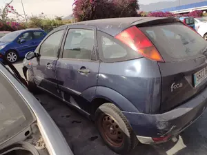 FORD FOCUS BERLINA (CAK) foto 5