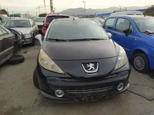 PEUGEOT 207 CC CABRIO-COUPÉ foto 1