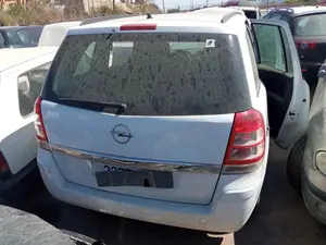 OPEL ZAFIRA B foto 4