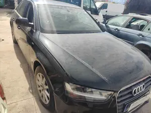 AUDI A4 BERLINA (8K2) foto 4