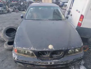 BMW SERIE 5 BERLINA (E39) foto 1