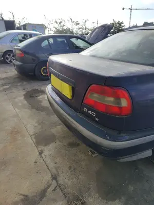 VOLVO S40 BERLINA foto 5