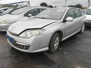 RENAULT LAGUNA III BERLINA foto 7
