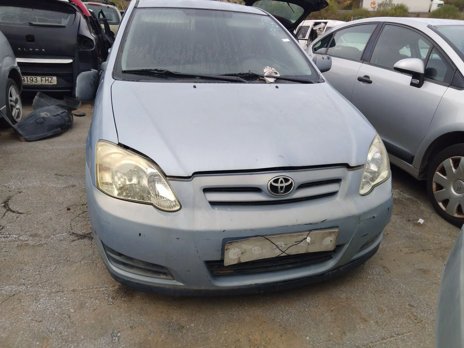 TOYOTA COROLLA (E12)