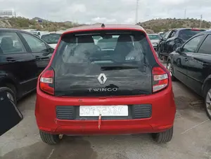 RENAULT TWINGO III foto 5