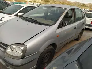 NISSAN ALMERA TINO (V10M) foto 2