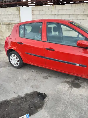 RENAULT CLIO III foto 9