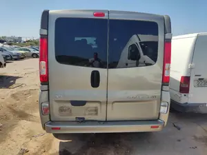 OPEL VIVARO FURGÓN/COMBI foto 4