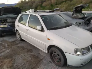 VOLKSWAGEN POLO III (6N1) foto 5